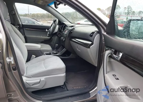 2011 Kia Sorento Lx from USA, damaged, VIN 5XYKT3A14BG048784